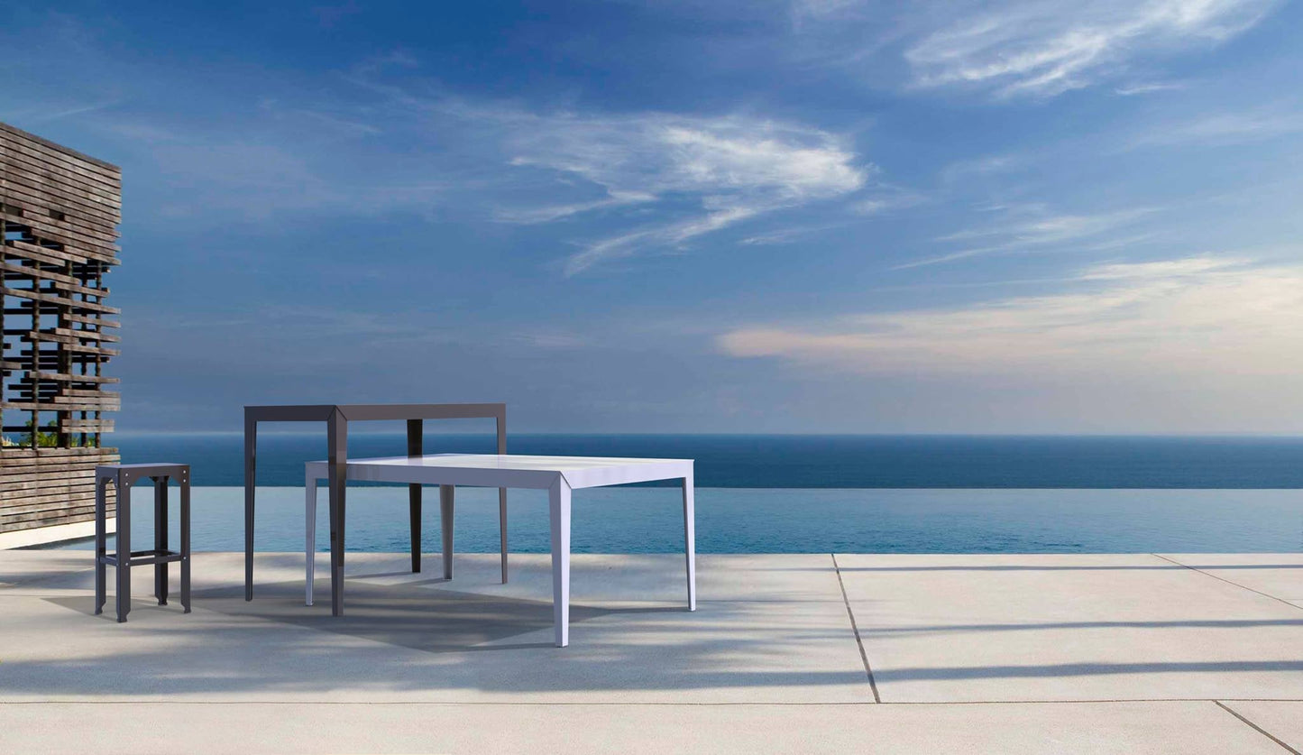 Mange - Debout carré 80cm en aluminium Zef - MATIERE GRISE - La Maison MilanaiseMD80ZEF77Brut Vernis fumé 241Droits