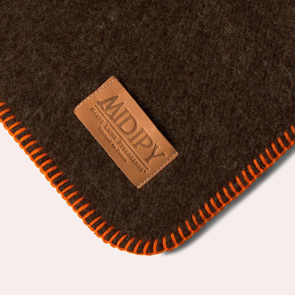 Plaid 100% Laine chocolat Madres - MIDIPY - La Maison MilanaiseTangerineSans porte - plaid