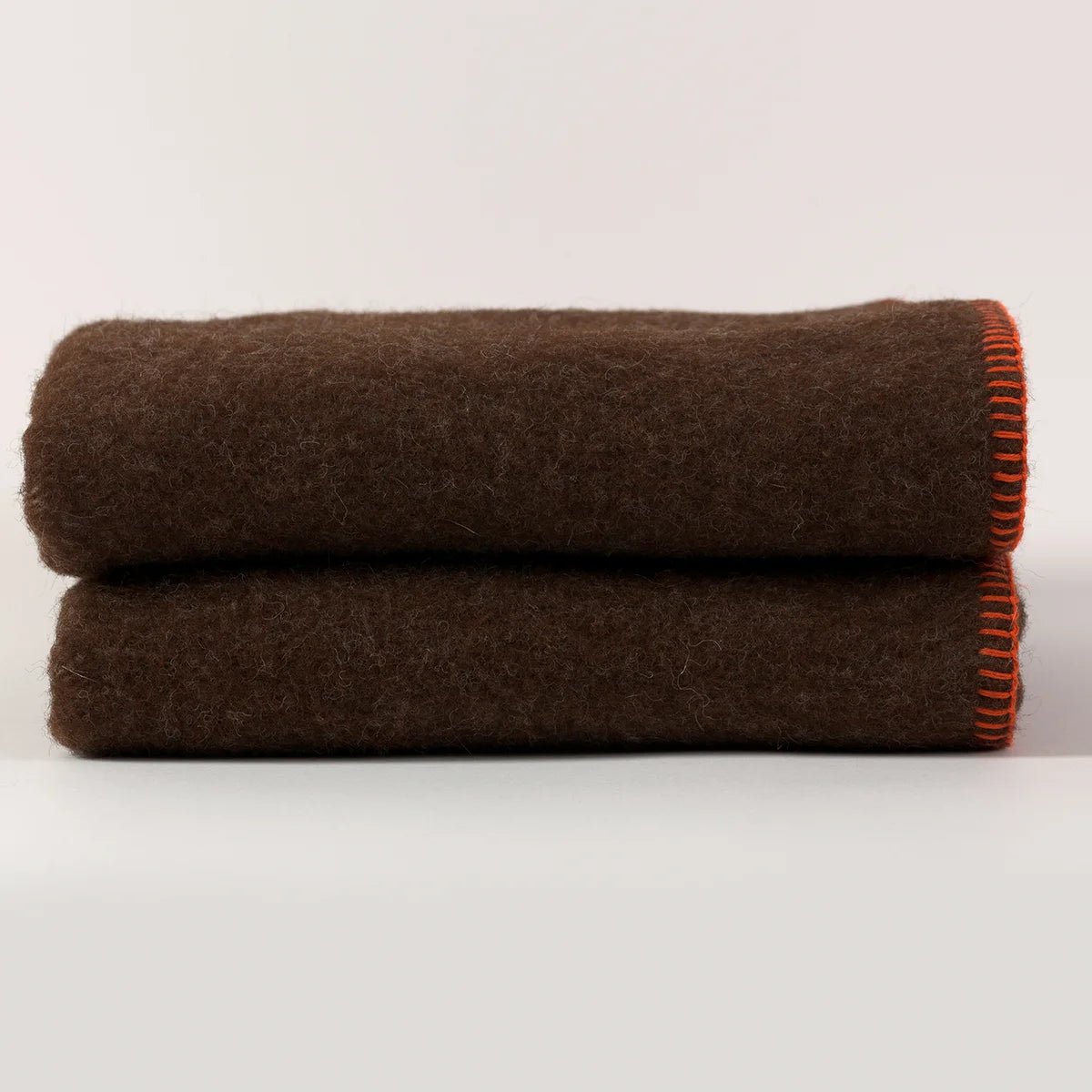 Plaid 100% Laine chocolat Madres - MIDIPY - La Maison MilanaiseTangerineSans porte - plaid