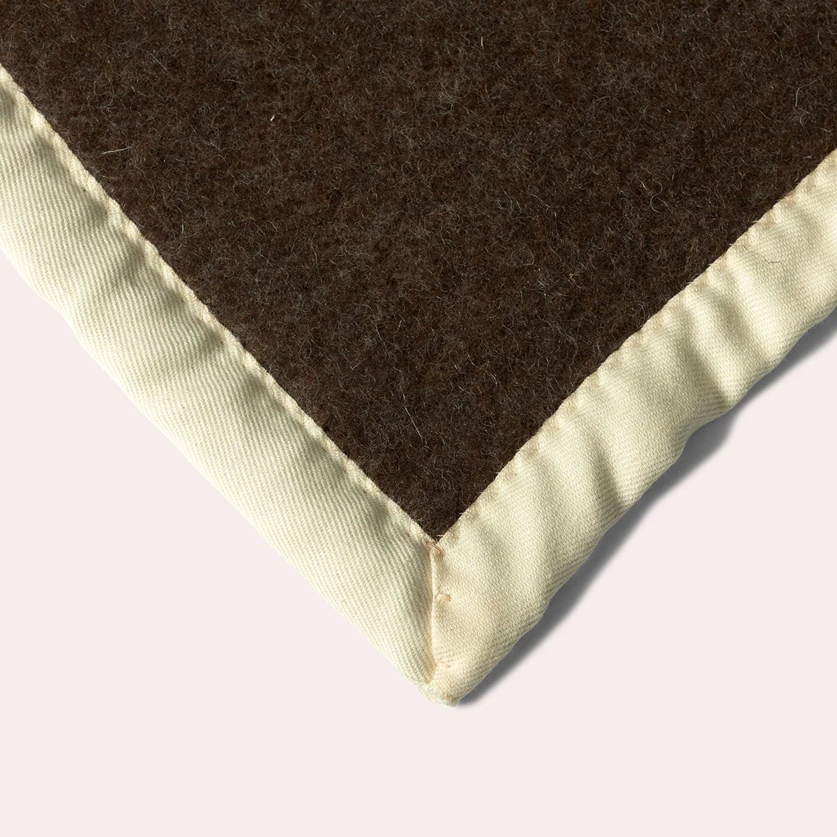 Plaid 100% Laine chocolat Marbore - MIDIPY - La Maison MilanaiseChocolat