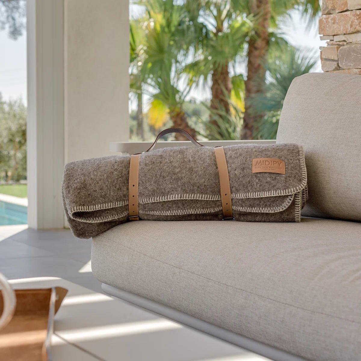 Plaid 100% Laine gris chiné Rhune - MIDIPY - La Maison MilanaiseCarminSans porte - plaid