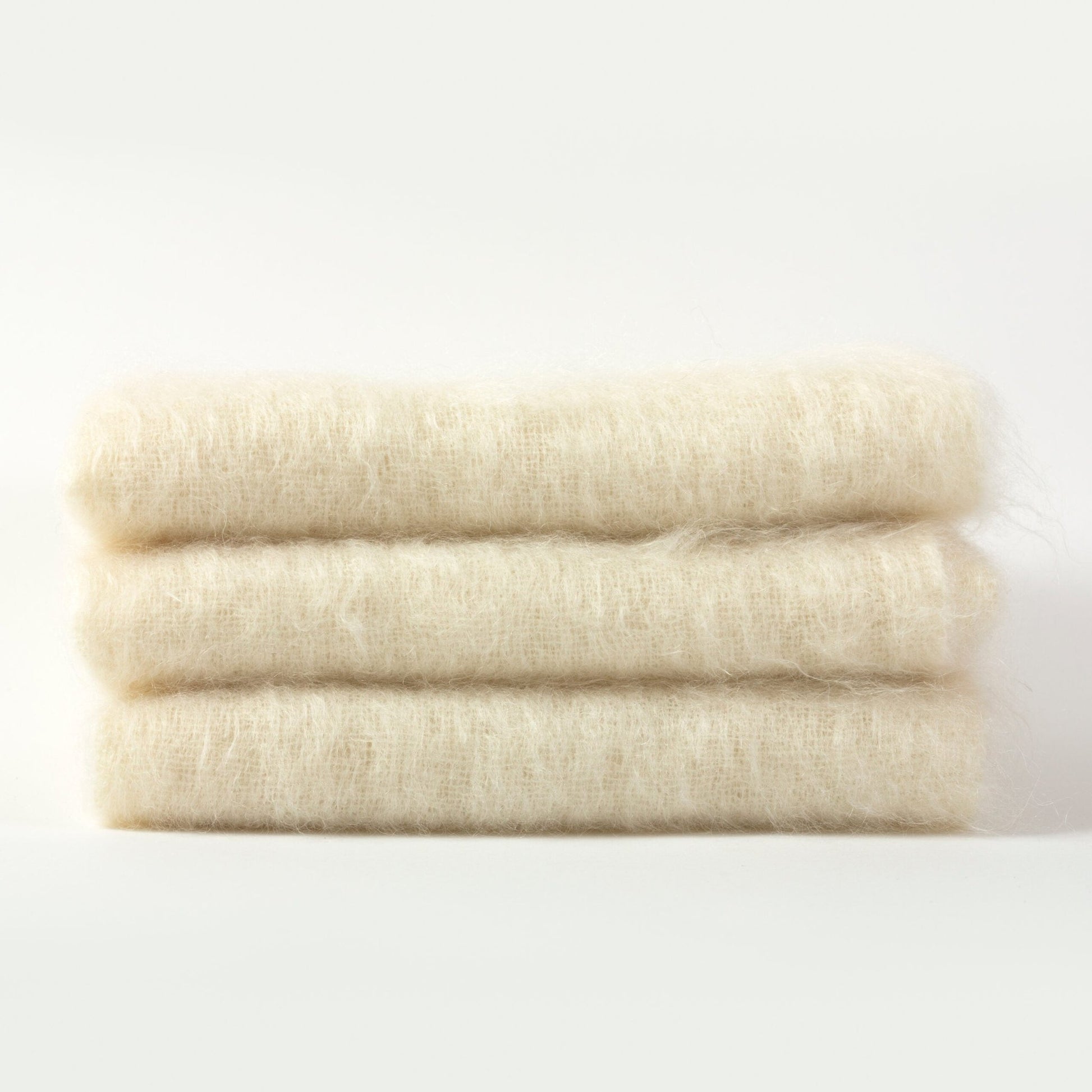 Plaid 100% Laine Mohair blanche Sorgues - MIDIPY - La Maison MilanaiseJUNIOR 180x240cm