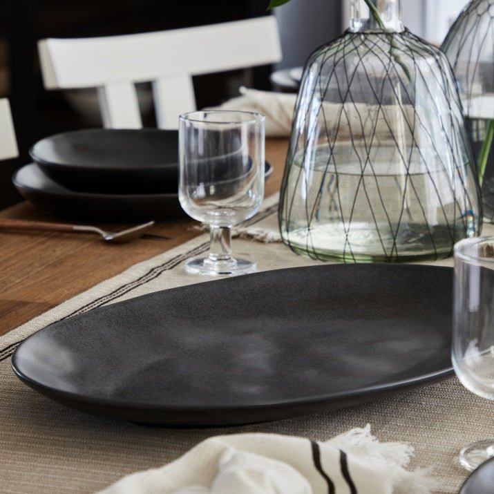 Plat ovale en grés fin Livia - COSTA NOVA - La Maison MilanaiseGOA451LIVIACChampagneGrand L44.7cm x l30.6cm H4.5cm