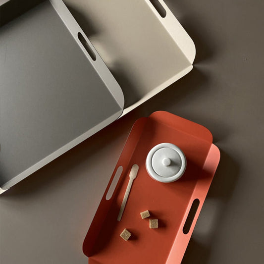 Plateaux rectangulaires en métal Crac - MATIERE GRISE - La Maison MilanaisePLATEAUXCRACCrème 190Crème 190Crème 190