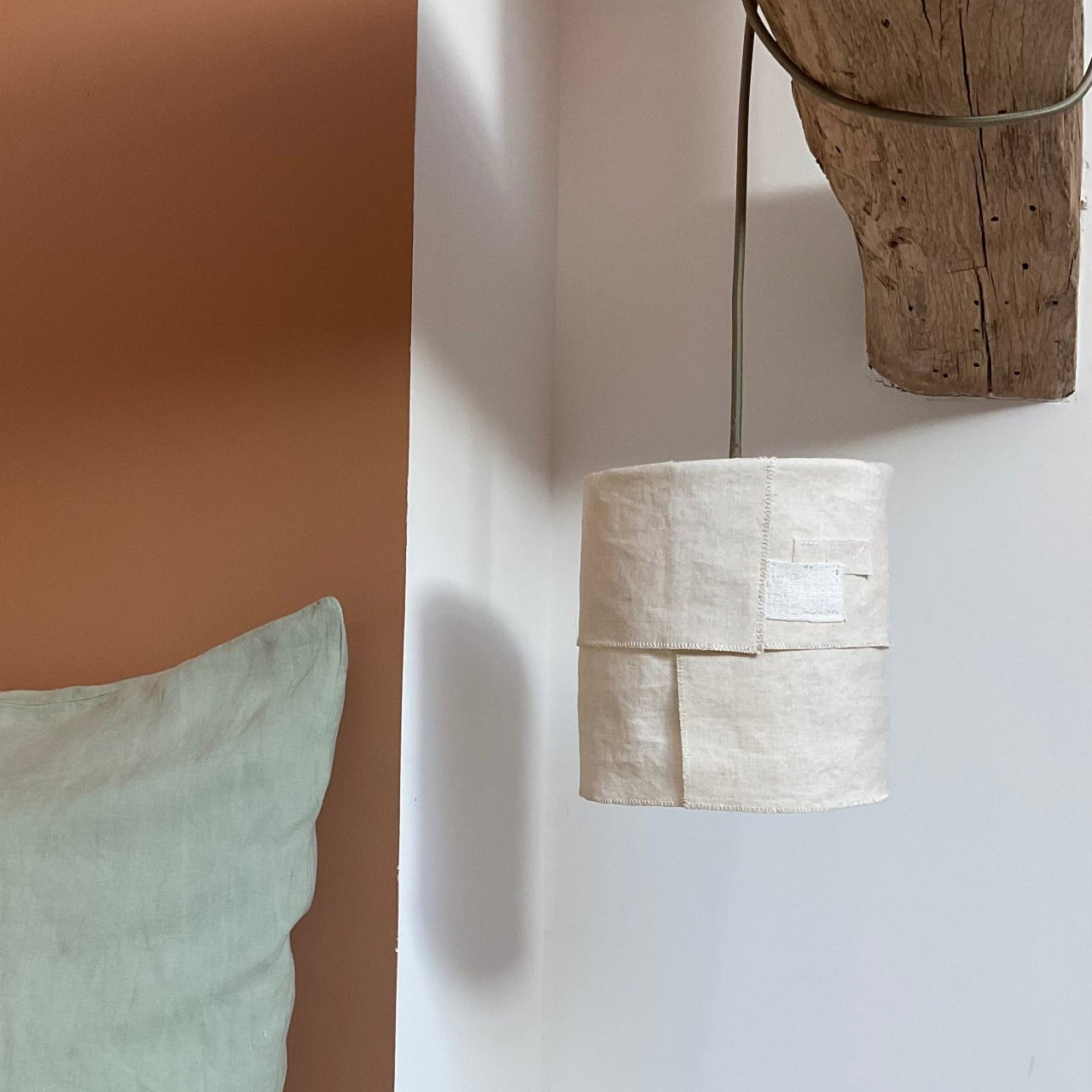 Suspension Ø18cm APLASME – Lin naturel et chanvre upcyclé - STUDIO ECHO - La Maison MilanaiseSUSPAPLASME - 44Sans câble