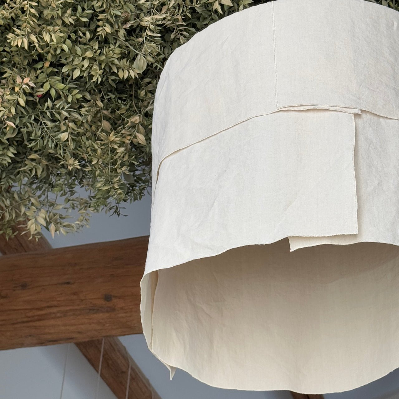 Suspension Ø60cm – Lin naturel et lumière douce - Lou Bastidou x STUDIO ECHO - La Maison MilanaiseSUSPLOUBASTIDOUSE60AENCIEL3 pansSans câble