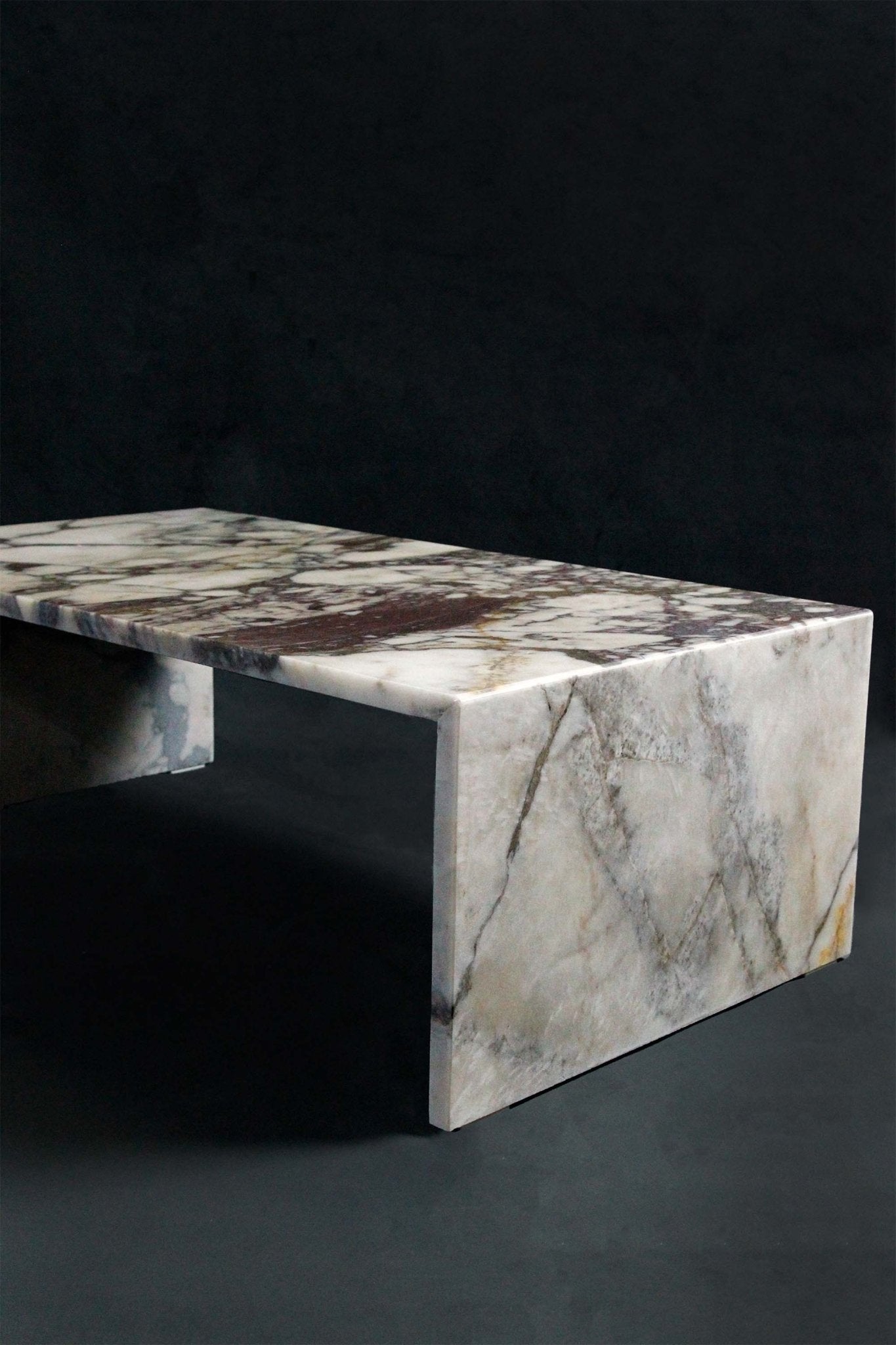 Table basse en marbre calacatta viola Laïa - MANIFESTE - La Maison Milanaise