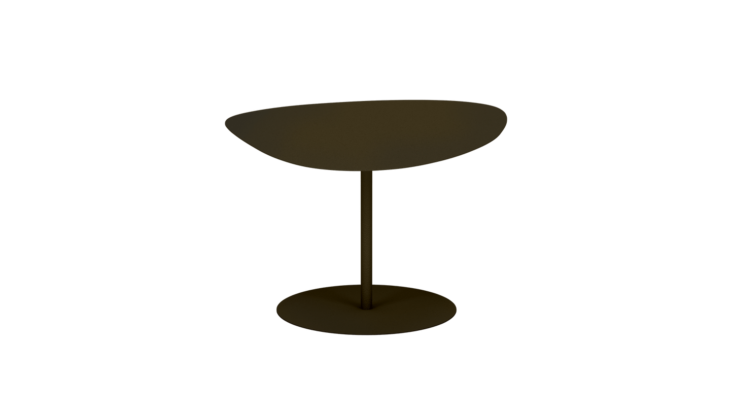 Table basse organique en aluminium Galet - MATIERE GRISE - La Maison MilanaiseGALET - 76Brut Vernis fumé 241Moyenne 58x75xH39cm