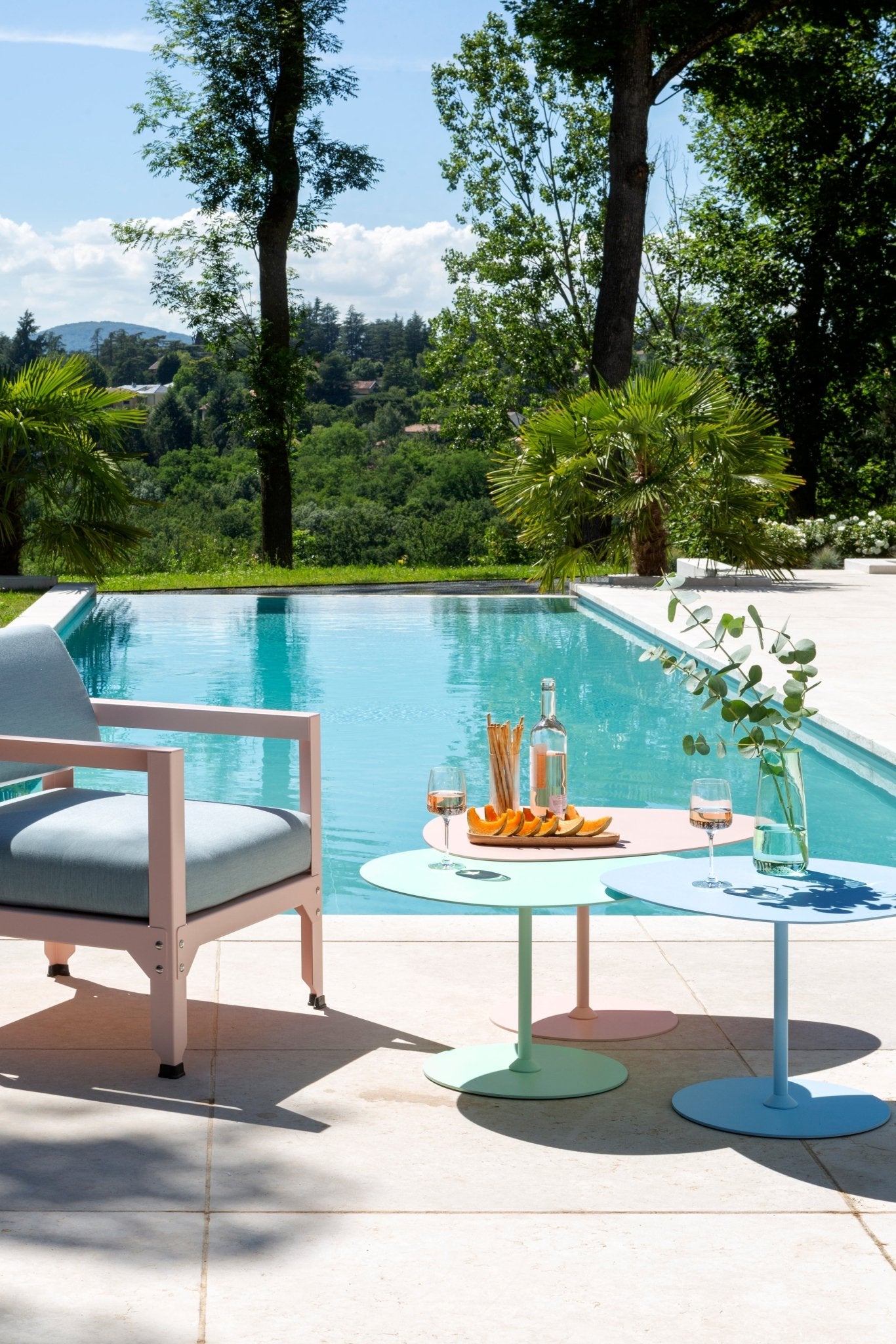 Table basse organique en aluminium Galet - MATIERE GRISE - La Maison MilanaiseGALET - 38Terracotta 142Moyenne 58x75xH39cm