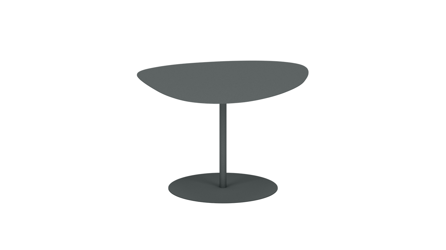 Table basse organique en aluminium Galet - MATIERE GRISE - La Maison MilanaiseGALET - 8Orage 221Moyenne 58x75xH39cm