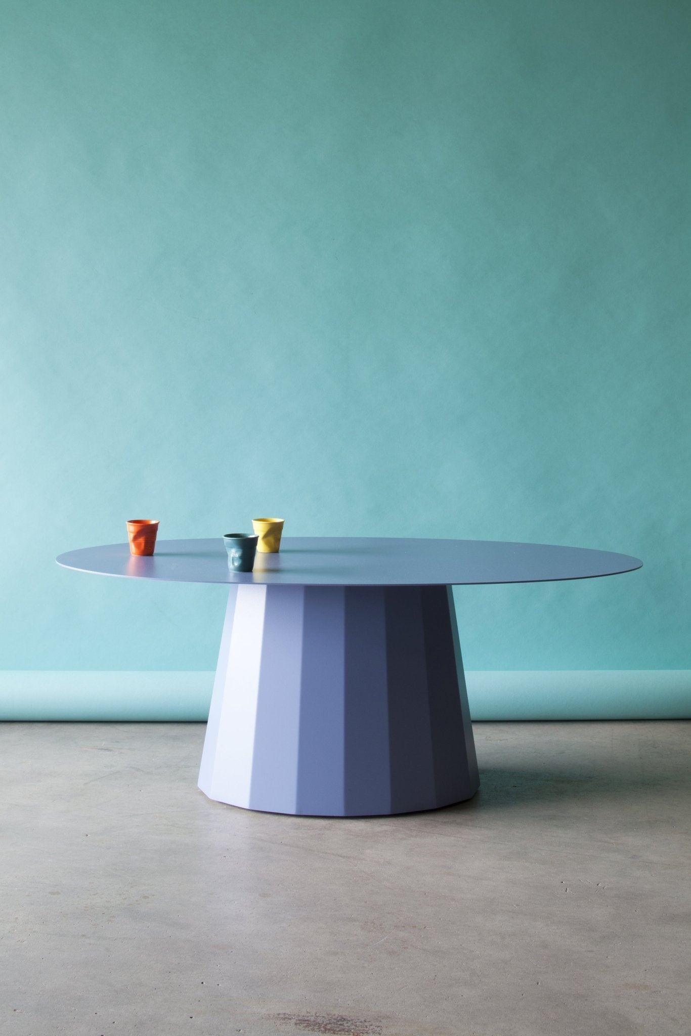 Table extérieur ovale en métal Ankara - MATIERE GRISE - La Maison MilanaiseEXTANKARAMETALOVALE37Brut Vernis fumé 241