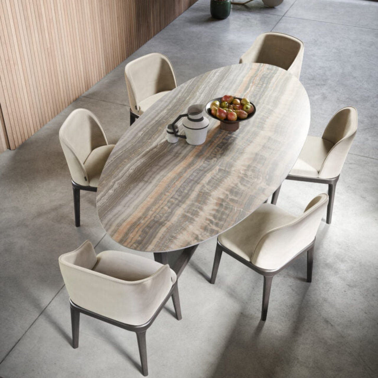 Table FENG SHUI – Design italien d’exception en Fenix, céramique ou HPL – IMPÉRIAL LINE - La Maison MilanaiseFENGSHUI - 2200x100cm Ovale Plateau Fenix et pied reverse Chalet