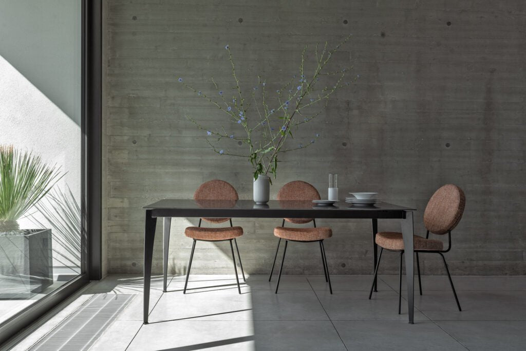 Table MAD – Plateau marbre Bianco & piétement métal noir - IMPÉRIAL LINE - La Maison MilanaiseMAD - 4140x90cmNoirFixe