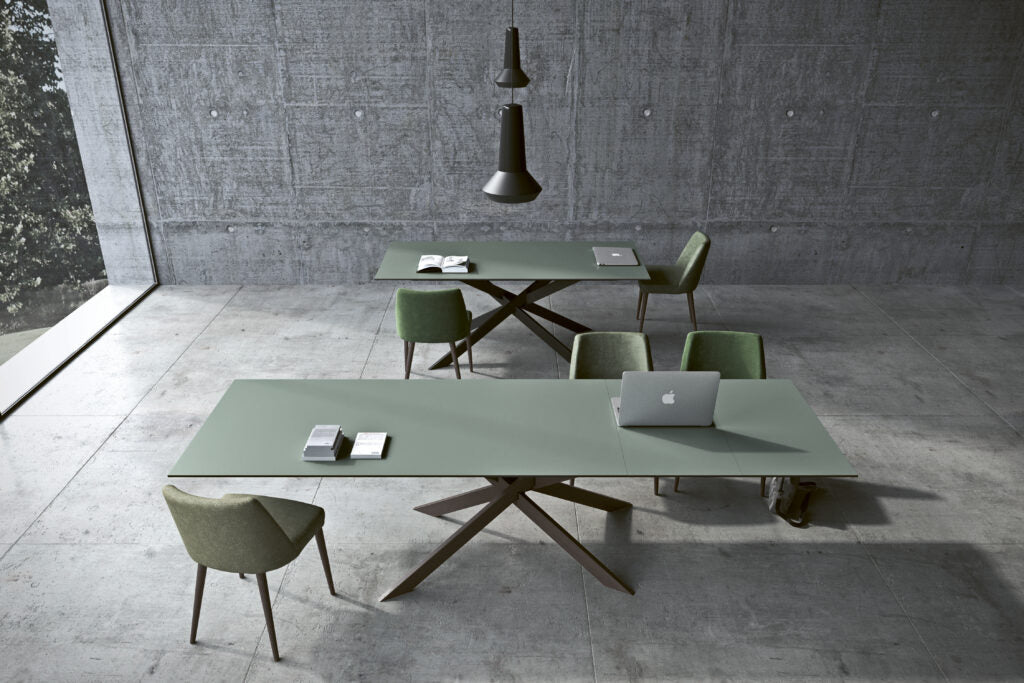 Table MAXXI – Plateau métal ou marbre & lignes architecturales affirmées - IMPÉRIAL LINE - La Maison MilanaiseMAXXI - 4160x100cmFenix Vert ComodoroFixe