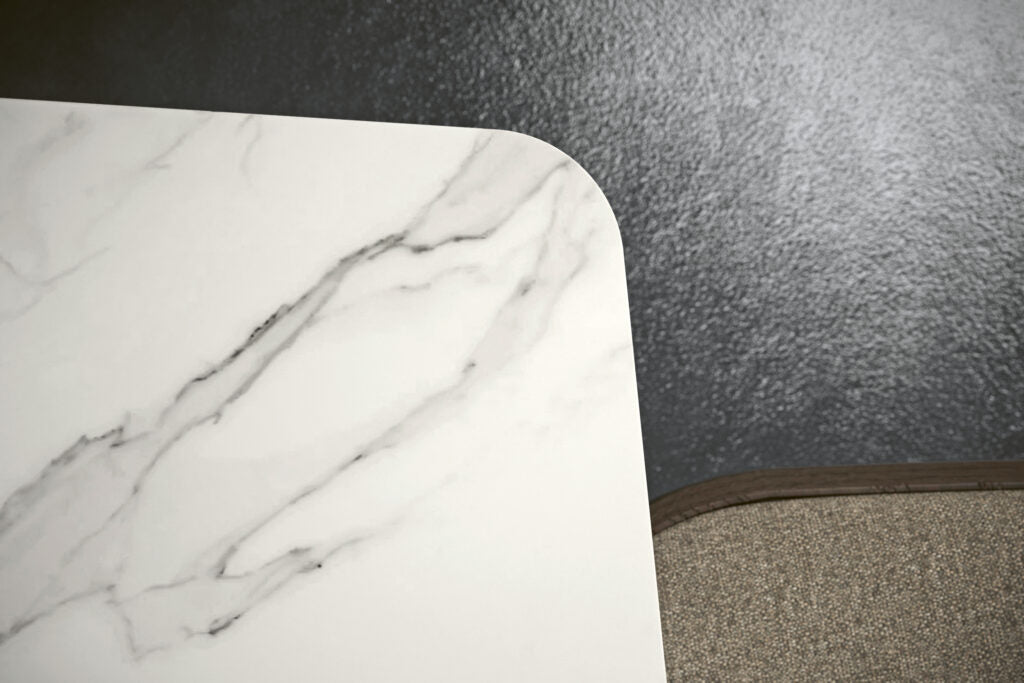 Table PRADO – Plateau curvé Marbre Blanc – IMPÉRIAL LINE - La Maison MilanaisePRADO - 1200x120cm