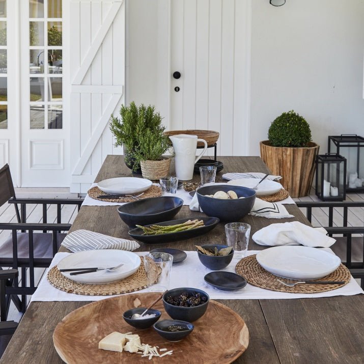 Assiettes plates en grés fin Livia, lot de 6 - COSTA NOVA - La Maison MilanaiseLNP281LIVIA - 1BlancPlates Ø28cm H3.8cm