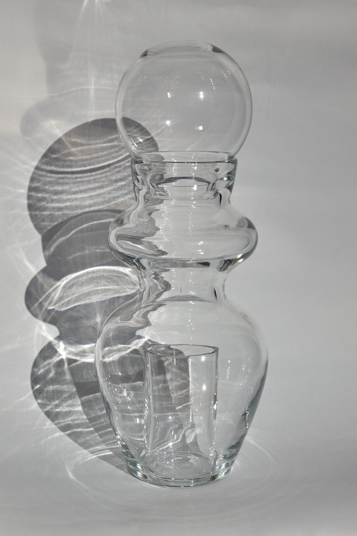 Carafe en cristal soufflé à la main - STUDIO BOJOLA - La Maison MilanaiseALICUDICARAFE