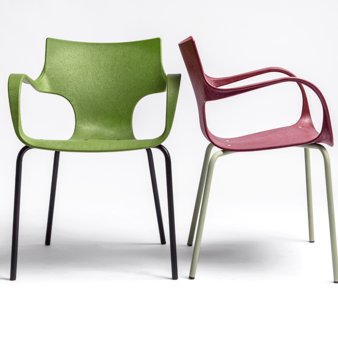 Chaise bordeaux en plastique recyclé et métal Erbi - STILFIBRA - La Maison MilanaiseSTILSS0101698/STILSB2402751Noir