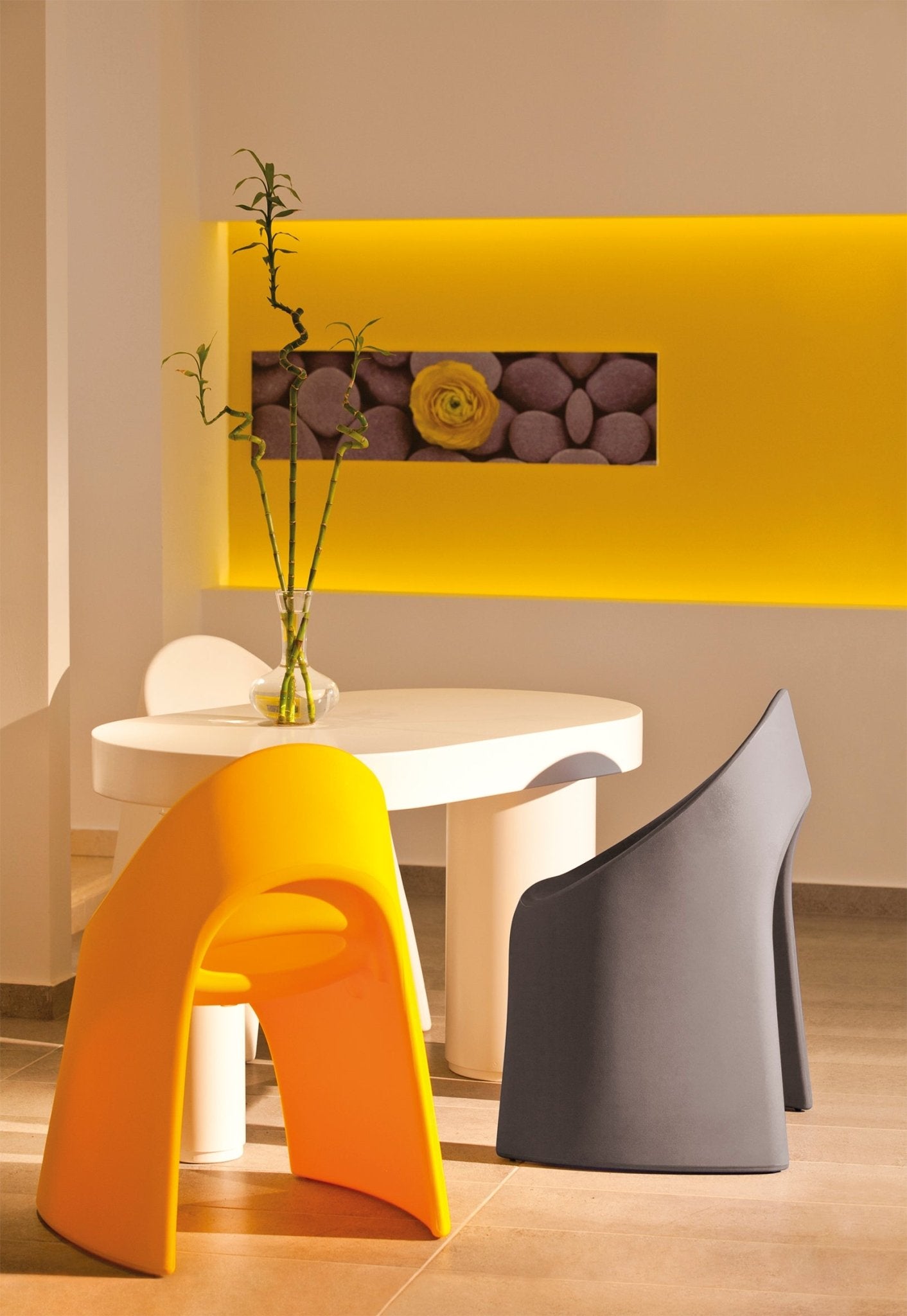 Chaise empilable Amélie – Design par Italo Pertichini - SLIDE - La Maison MilanaiseAMELIE10Orange