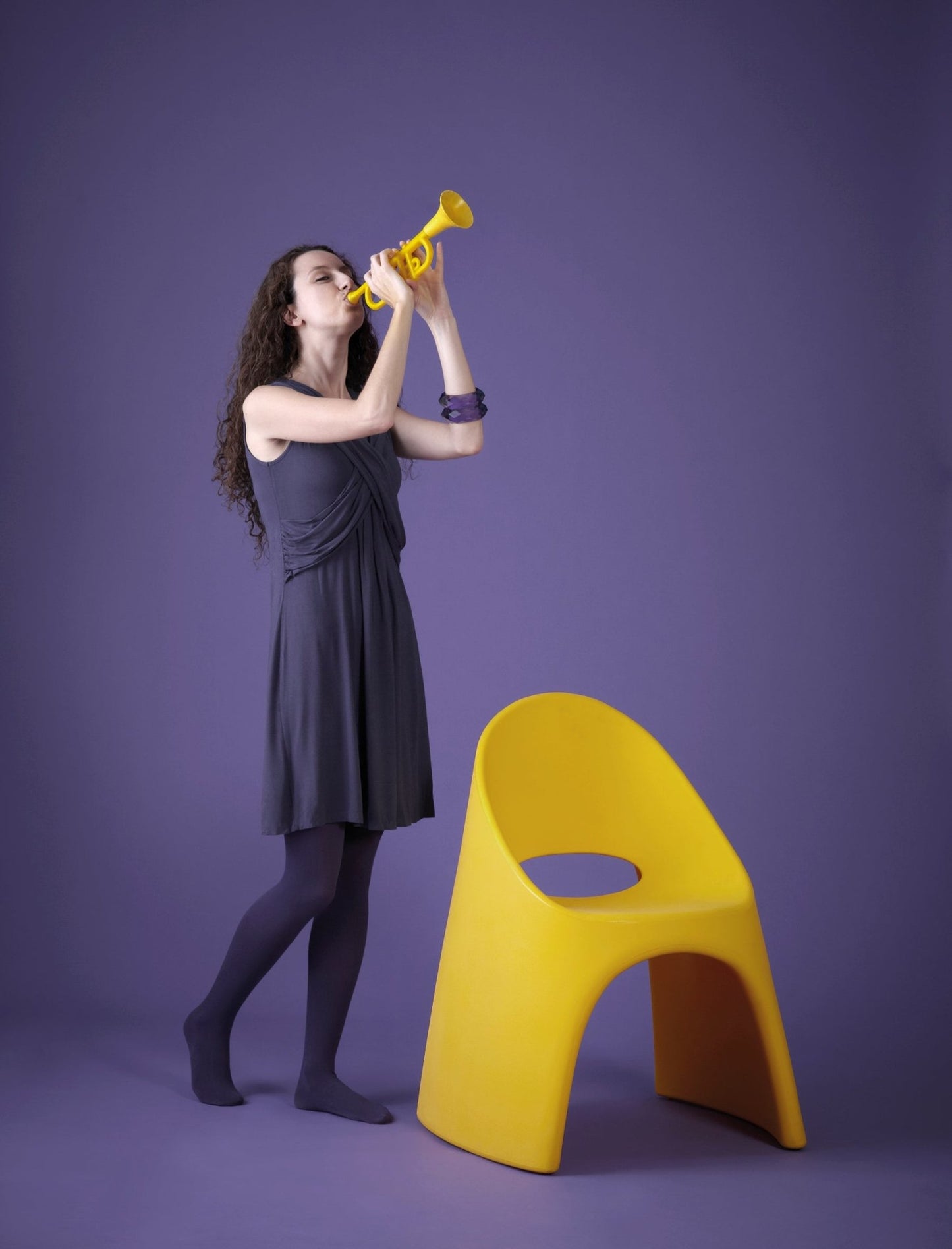 Chaise empilable Amélie – Design par Italo Pertichini - SLIDE - La Maison MilanaiseAMELIE10Orange