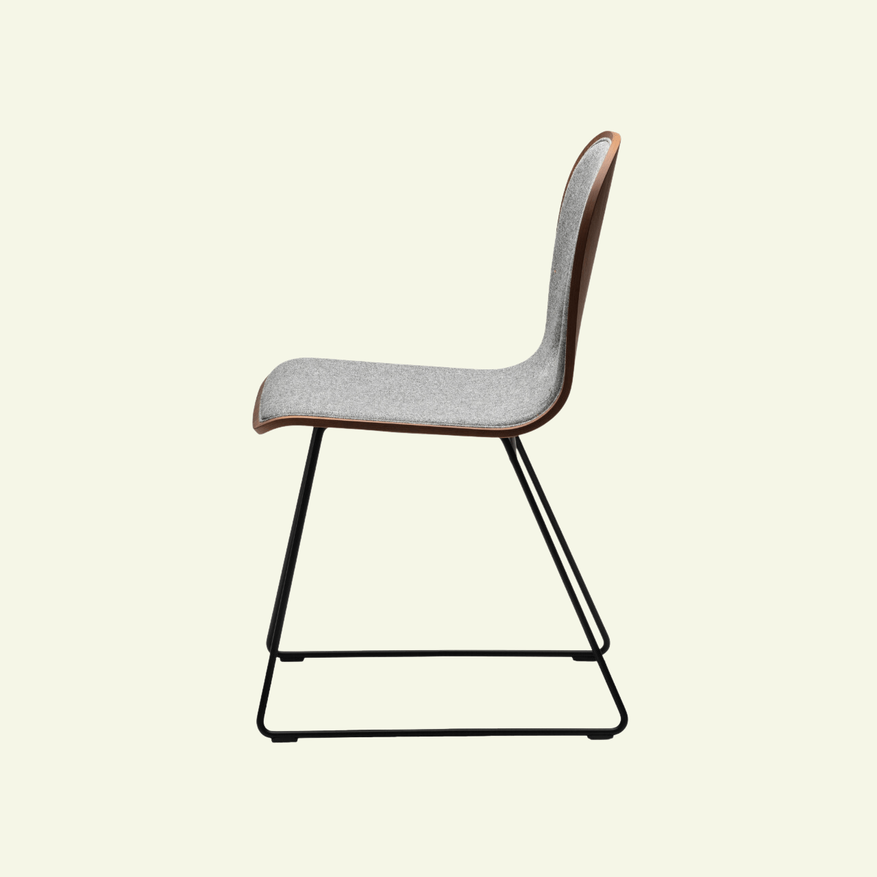 Chaise en bois et métal Gotham Woody - CHAIRS AND MORE - La Maison MilanaiseGOTHAMWOODYSLChaise L44cmxH83cmxP53cm hauteur d'assise 47cmNoyer