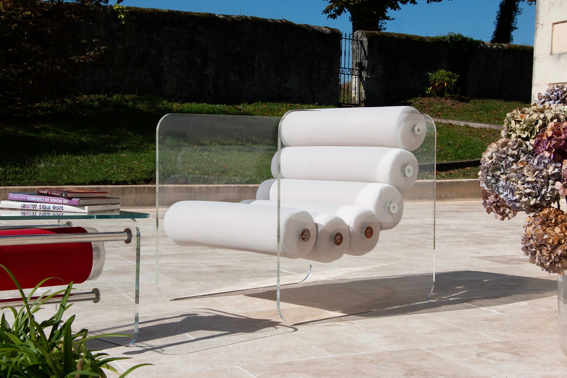 Fauteuil en altuglas et assise runner tissus alvéolaire MW02 - KUUMO DESIGN - La Maison MilanaiseMW02APC - 1TaupeTransparent