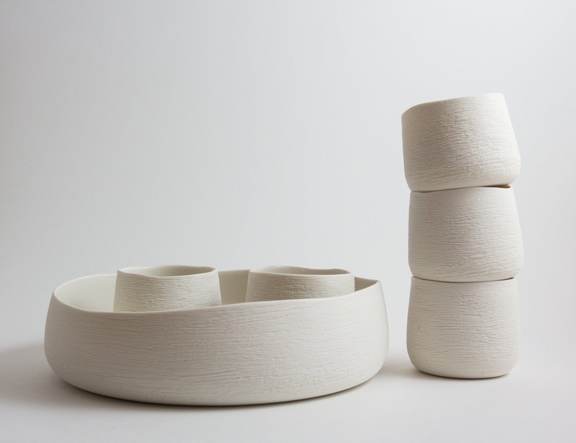 Gobelets en porcelaine griffée - L'ATELIER BERANGERE CERAMIQUE - La Maison MilanaiseBN175
