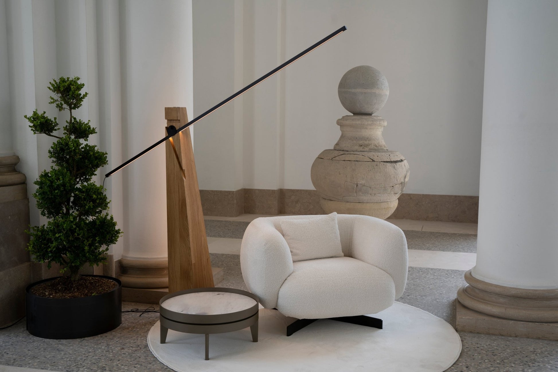 Lampadaire en noyer Astolfo - LUMEN CENTER - La Maison MilanaiseAST11LN