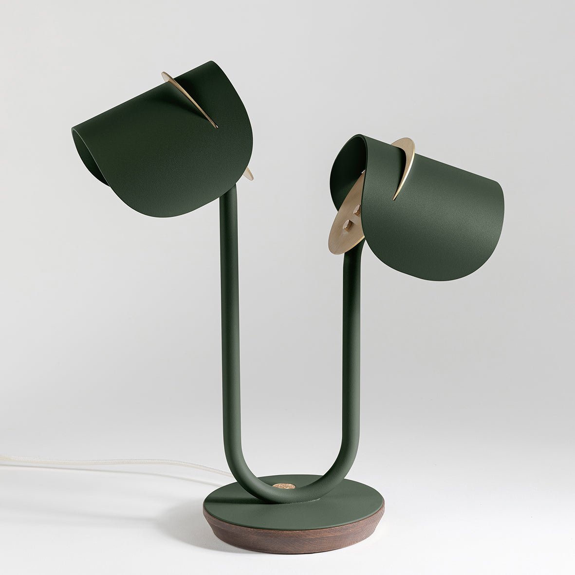 Lampe à poser Artisanat français & matériaux recyclés Pistil - JURIE & JARRE - La Maison MilanaisePILA08CLNOVert ImpérialChêne clair recycléNoir