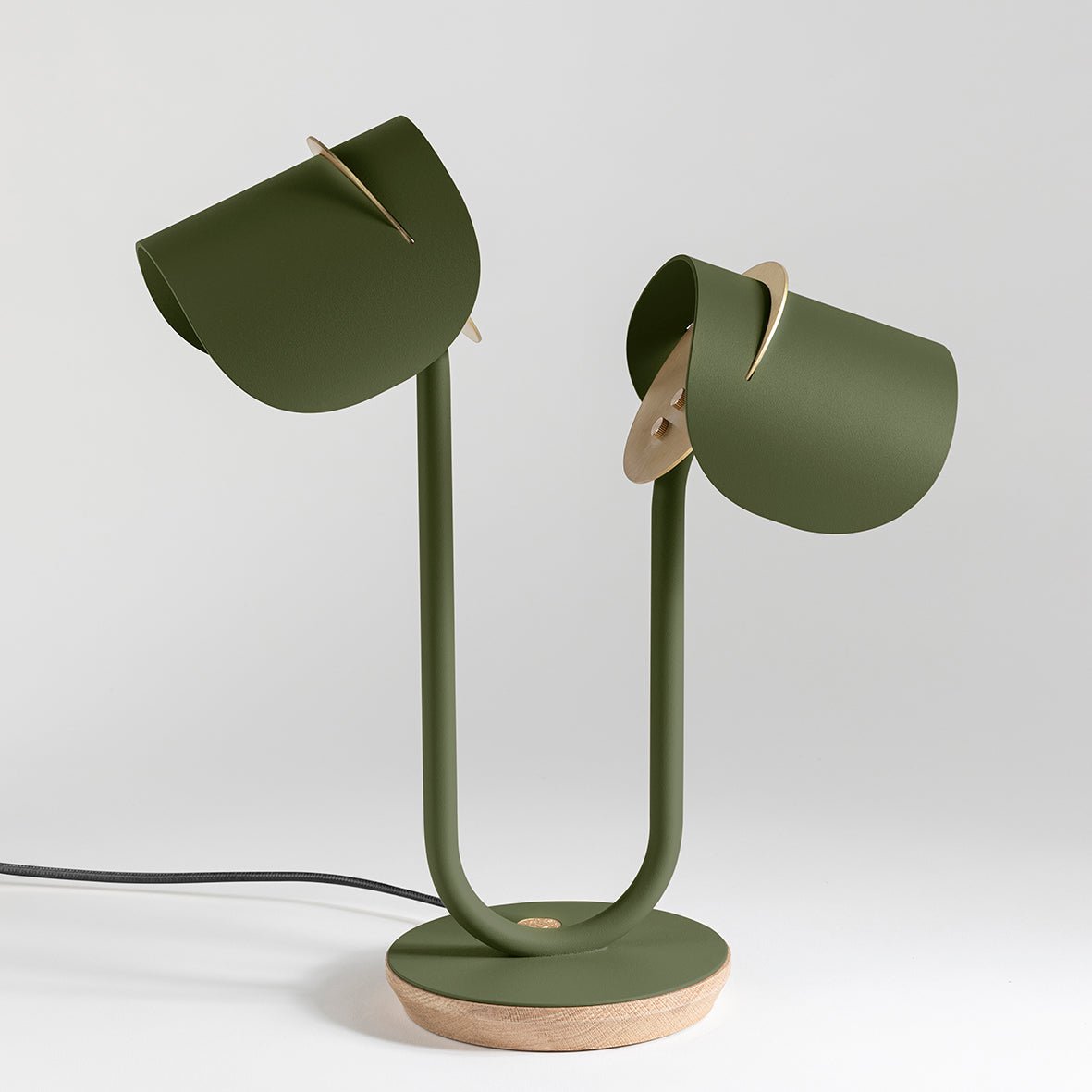Lampe à poser Artisanat français & matériaux recyclés Pistil - JURIE & JARRE - La Maison MilanaisePILA07CLNOVert OliveChêne clair recycléNoir