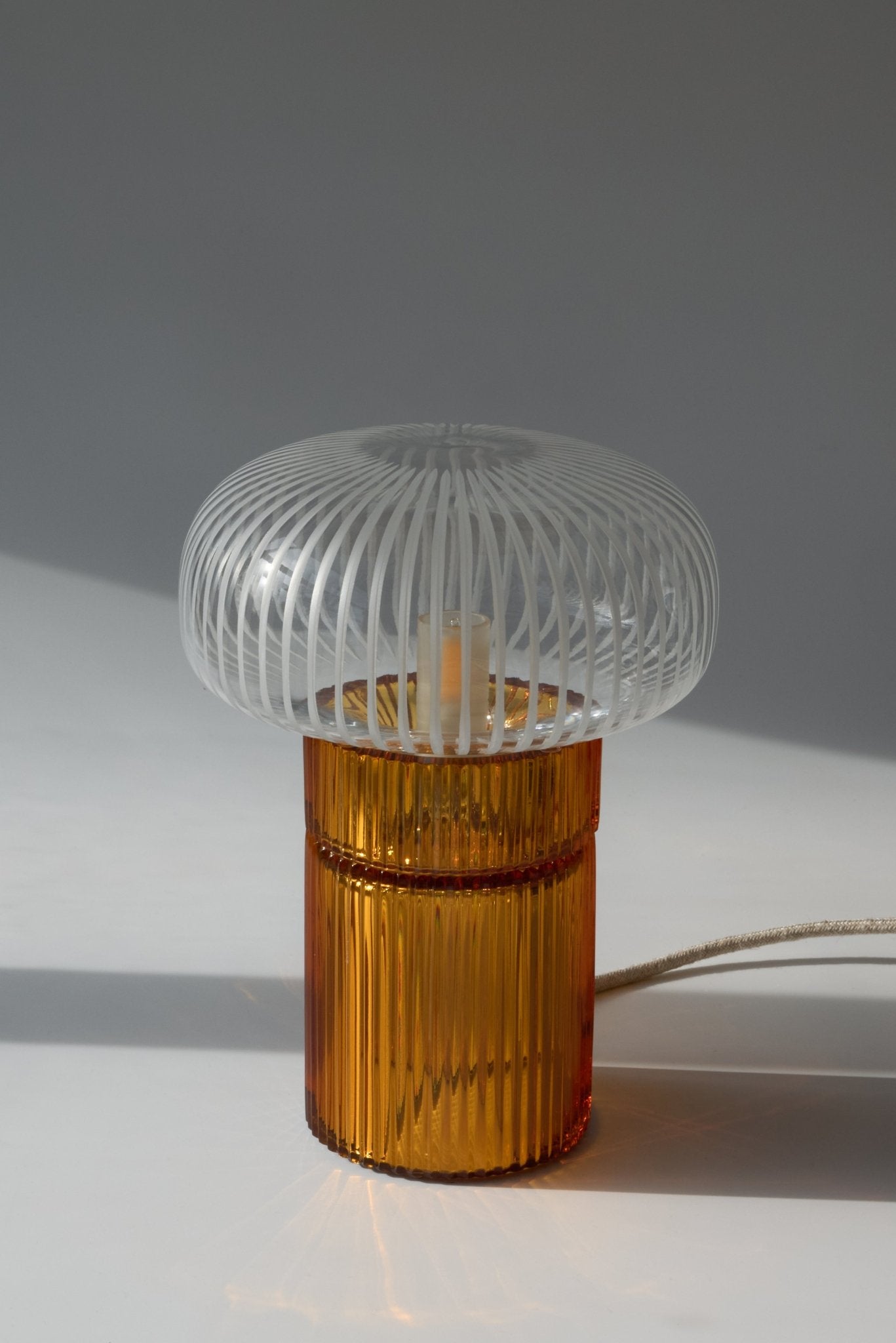 Lampe Nina cristal soufflé à la main, design raffiné - STUDIO BOJOLA - La Maison MilanaiseNINAP