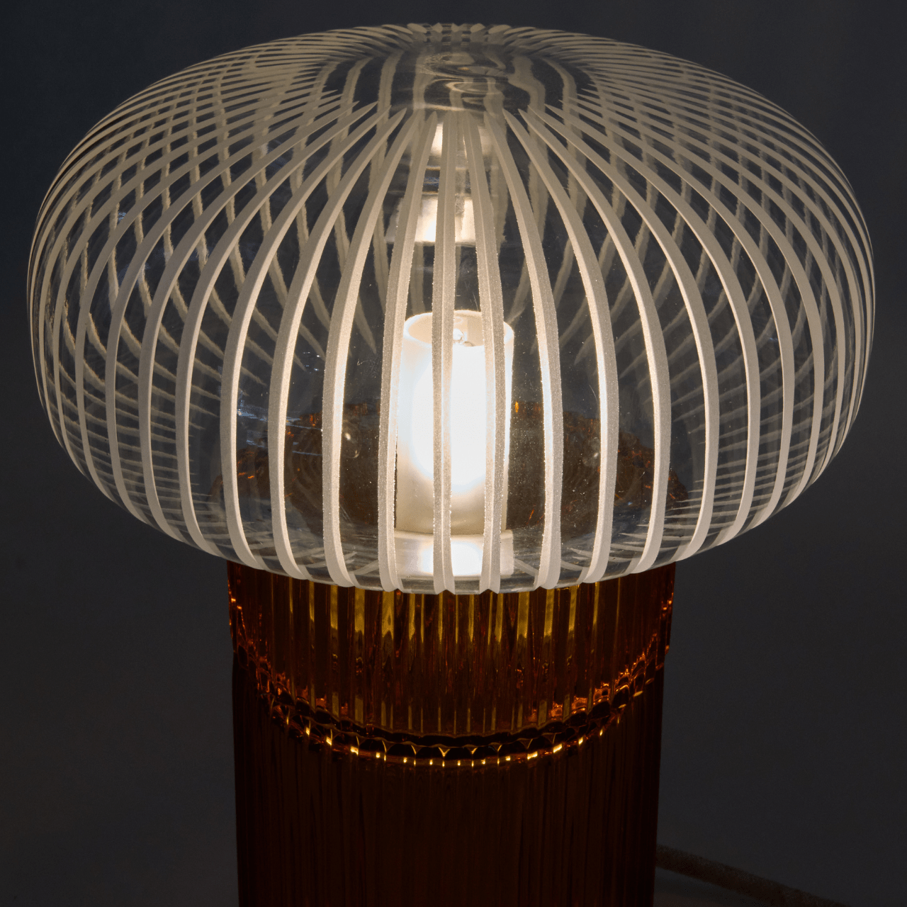 Lampe Nina cristal soufflé à la main, design raffiné - STUDIO BOJOLA - La Maison MilanaiseNINAP