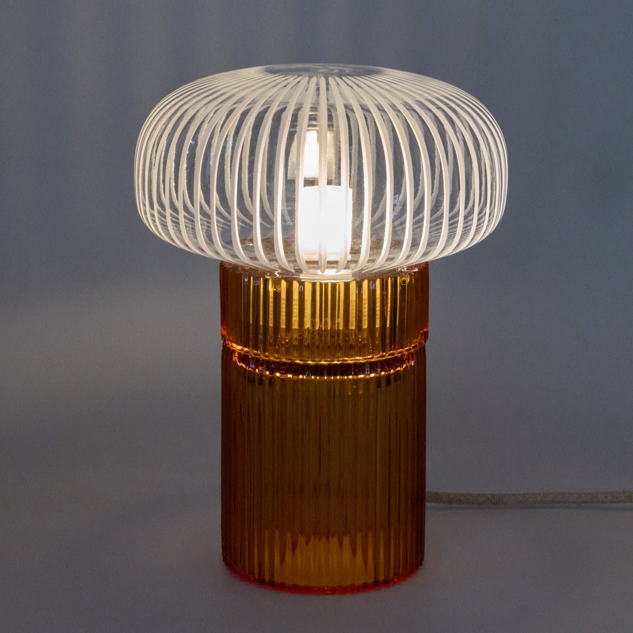 Lampe Nina cristal soufflé à la main, design raffiné - STUDIO BOJOLA - La Maison MilanaiseNINAP