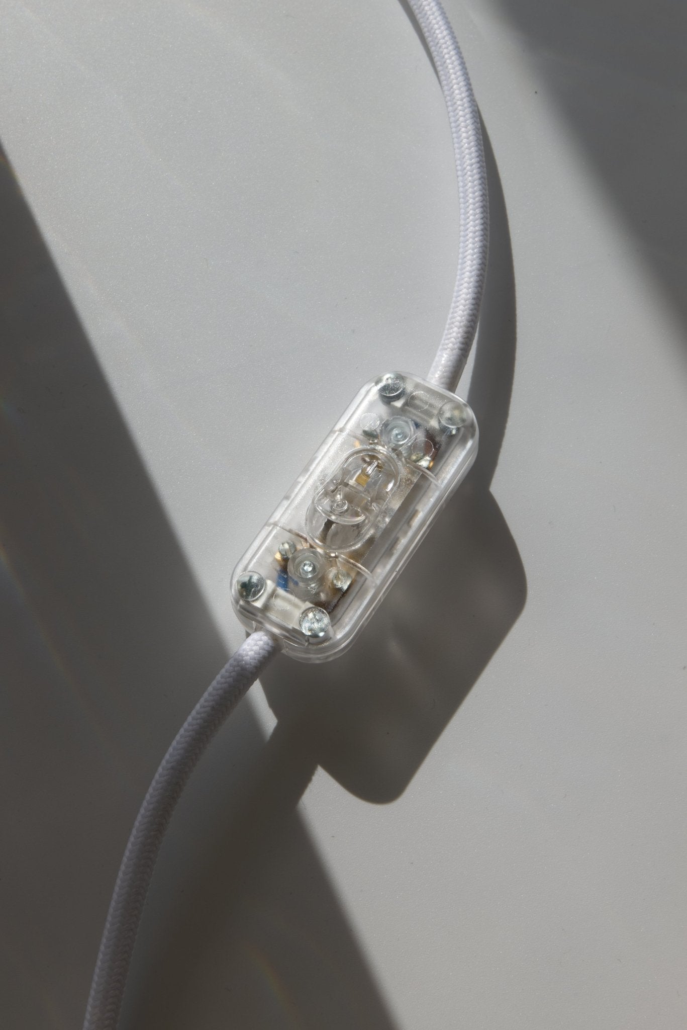 Lampe Onna élégance sculpturale en cristal soufflé - STUDIO BOJOLA - La Maison MilanaiseONNAG