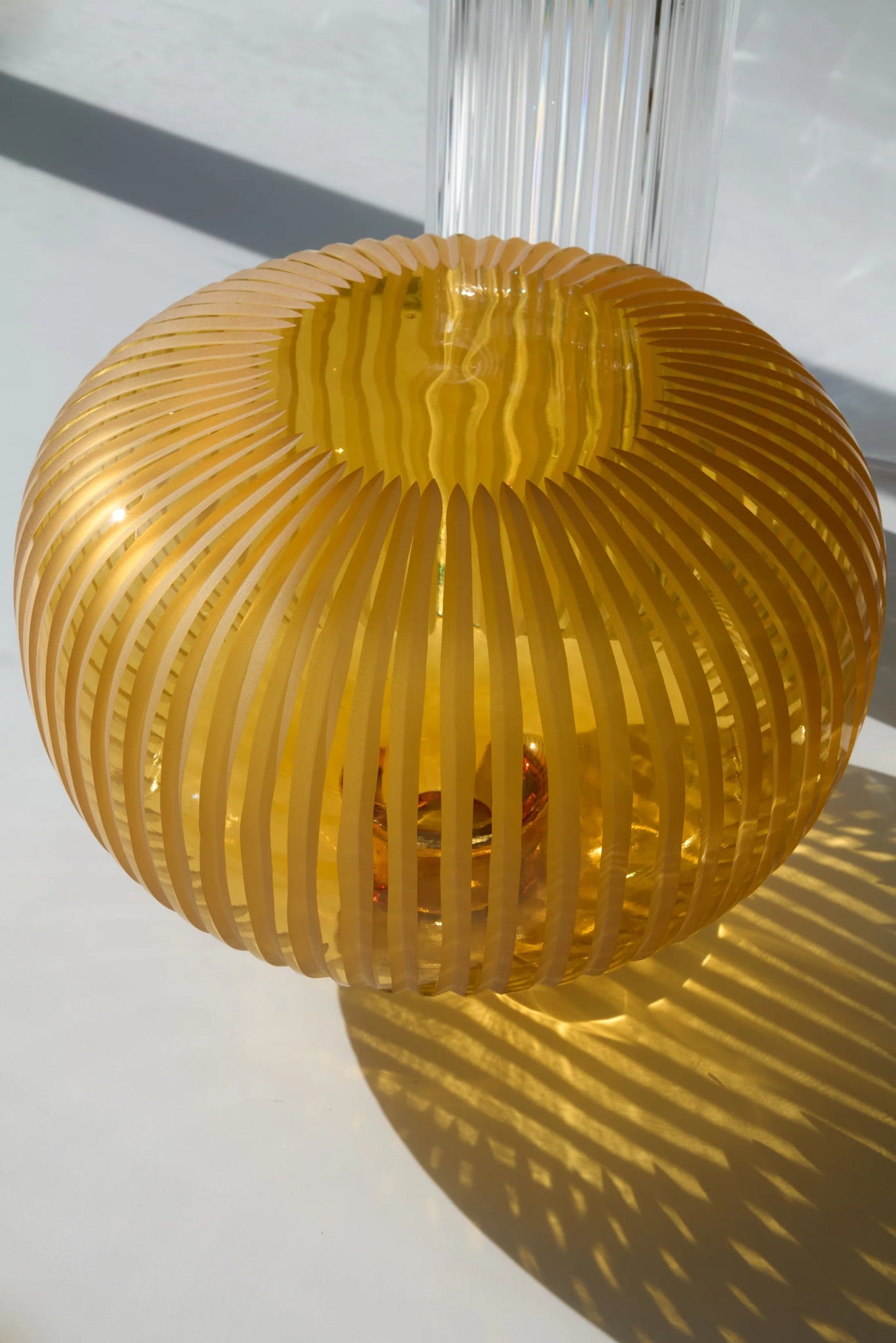 Lampe Onna élégance sculpturale en cristal soufflé - STUDIO BOJOLA - La Maison MilanaiseONNAG
