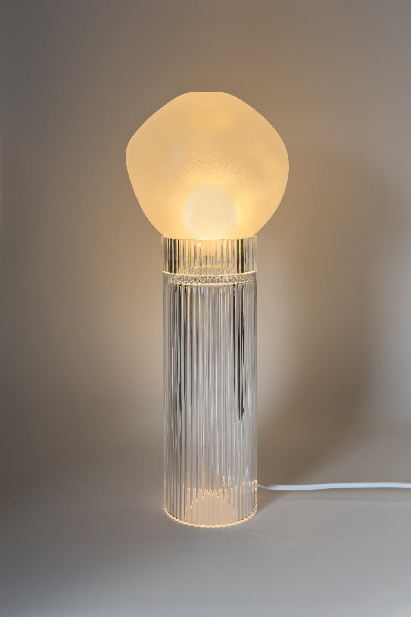 Lampe Onna Nuvola en cristal soufflé et gravé à la main - STUDIO BOJOLA - La Maison MilanaiseONNANUVOLAMATBlanc et Blanc Mat