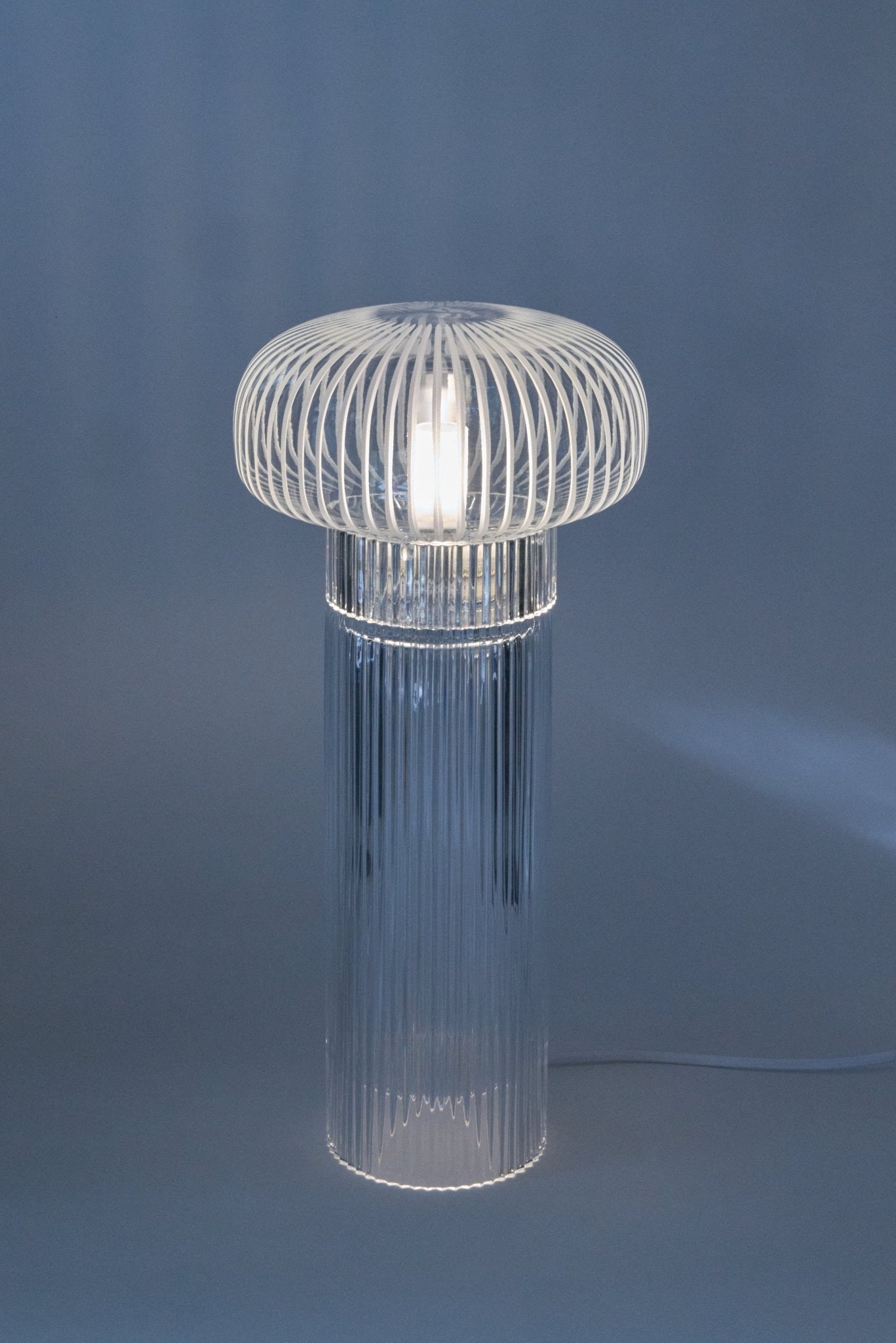 Lampe Onna Piccolo Design sculptural en cristal soufflé - STUDIO BOJOLA - La Maison MilanaiseONNAP