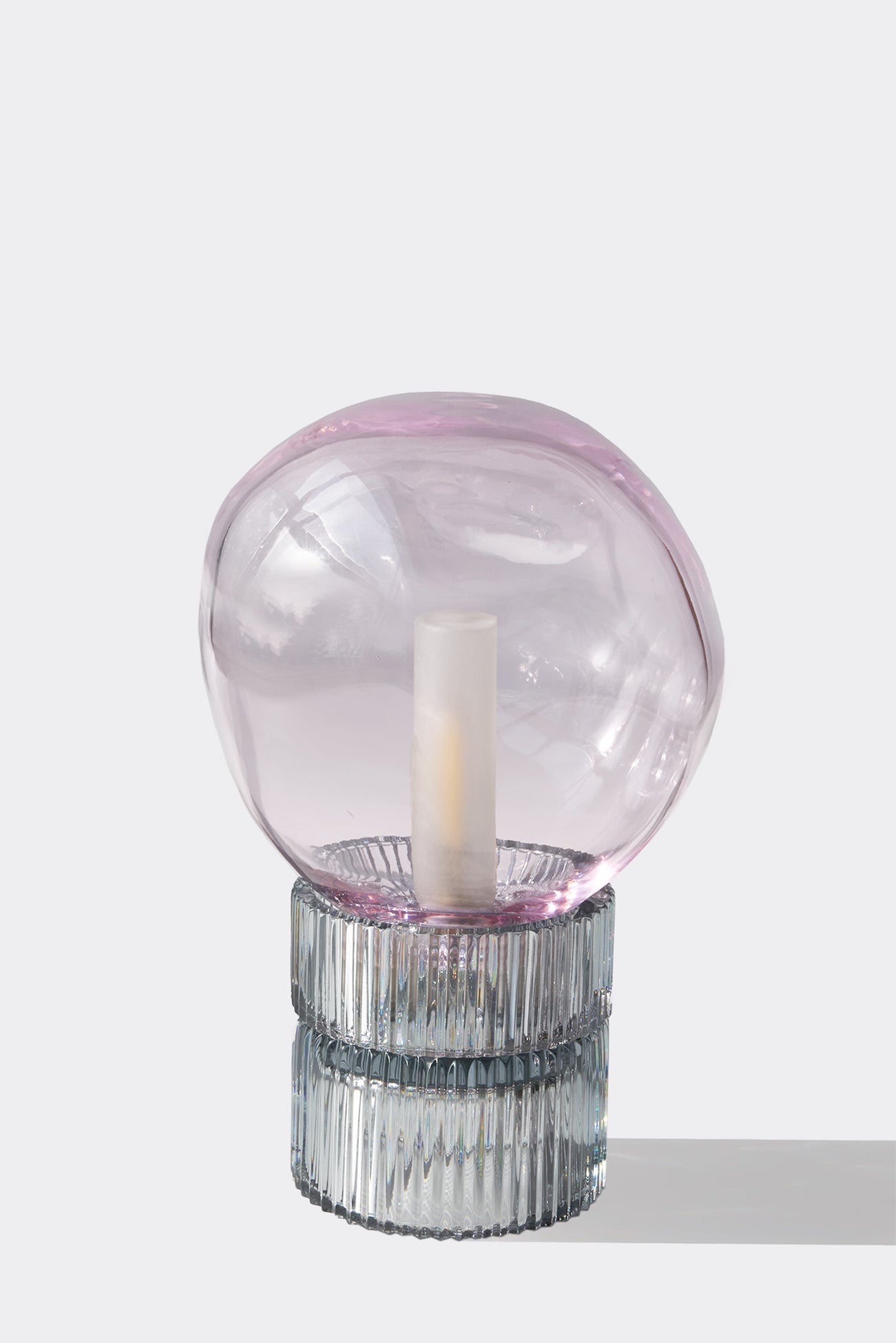 Lampe Tello en cristal soufflé et gravé à la main - STUDIO BOJOLA - La Maison MilanaiseTELLON - 5Gris et Ambre