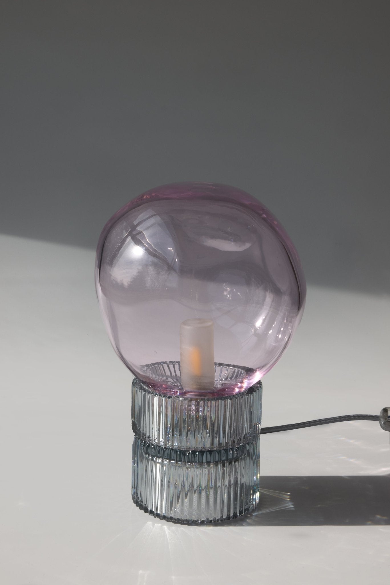 Lampe Tello en cristal soufflé et gravé à la main - STUDIO BOJOLA - La Maison MilanaiseTELLON - 8Vert et Ambre