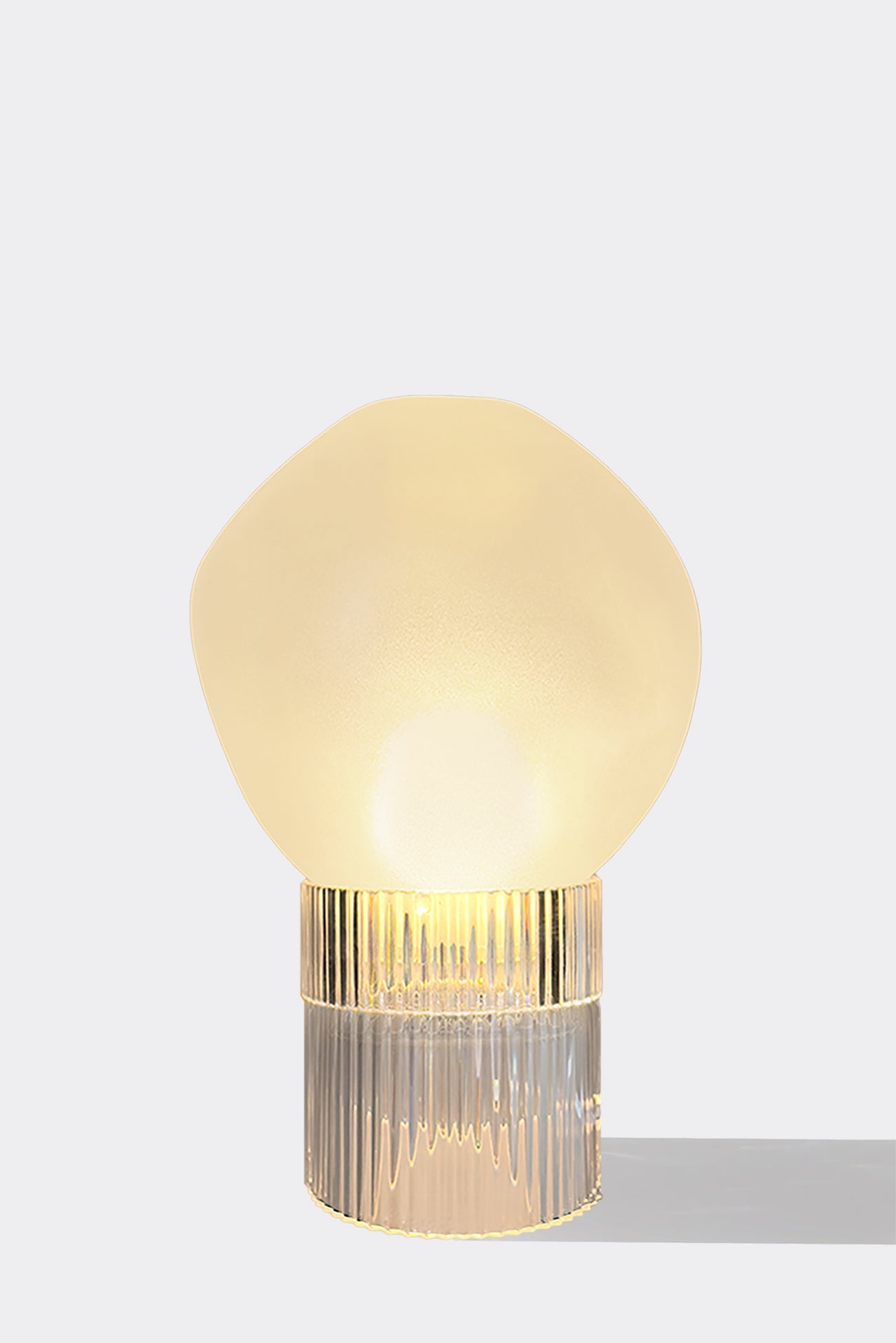 Lampe Tello en cristal soufflé et gravé à la main - STUDIO BOJOLA - La Maison MilanaiseTELLON - 5Gris et Ambre
