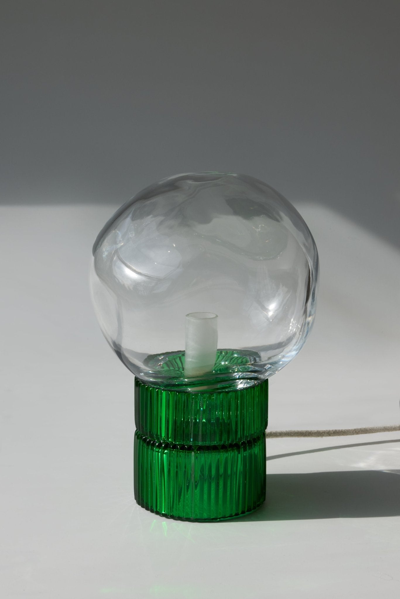 Lampe Tello en cristal soufflé et gravé à la main - STUDIO BOJOLA - La Maison MilanaiseTELLON - 3Vert et Blanc