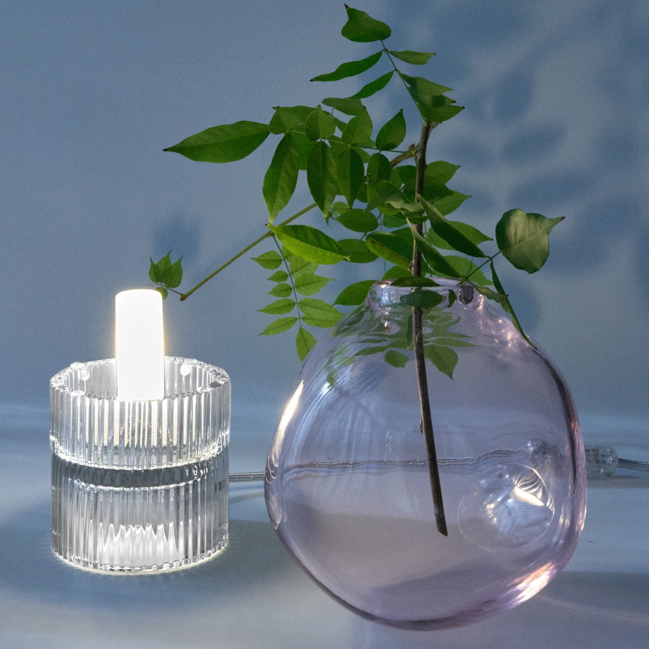 Lampe Tello en cristal soufflé et gravé à la main - STUDIO BOJOLA - La Maison MilanaiseTELLON - 2Blanc et Rose