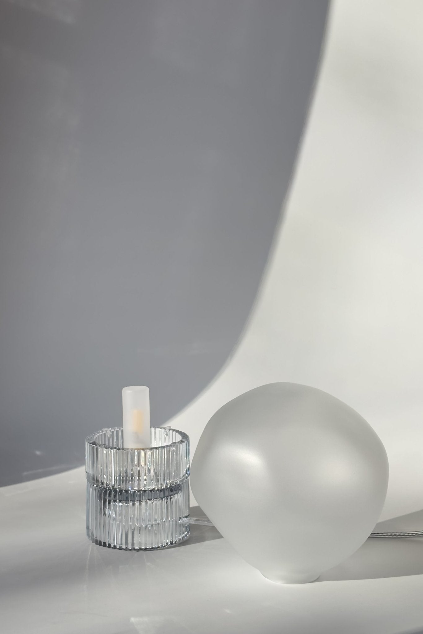 Lampe Tello en cristal soufflé et gravé à la main - STUDIO BOJOLA - La Maison MilanaiseTELLON - 6Blanc