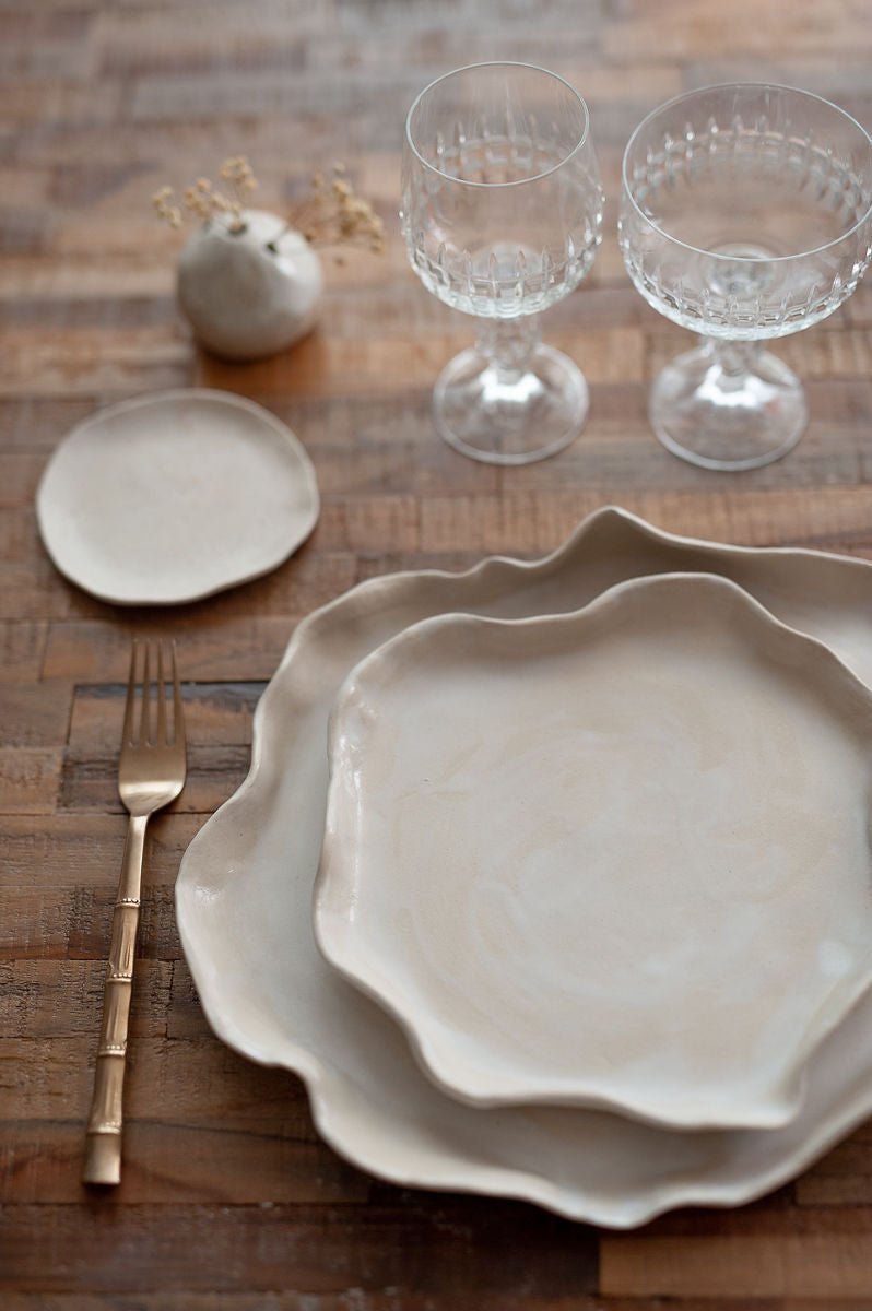 Plat en grès blanc LOTUS - MARTINAS HOME - La Maison MilanaisePlatBPWL36
