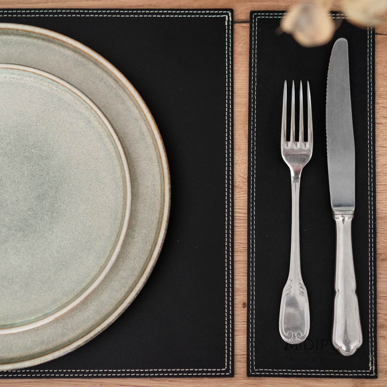 Set de table en cuir Grimaud - MIDIPY - La Maison MilanaiseSETDETABLEGRIMAUDCAMELCamel