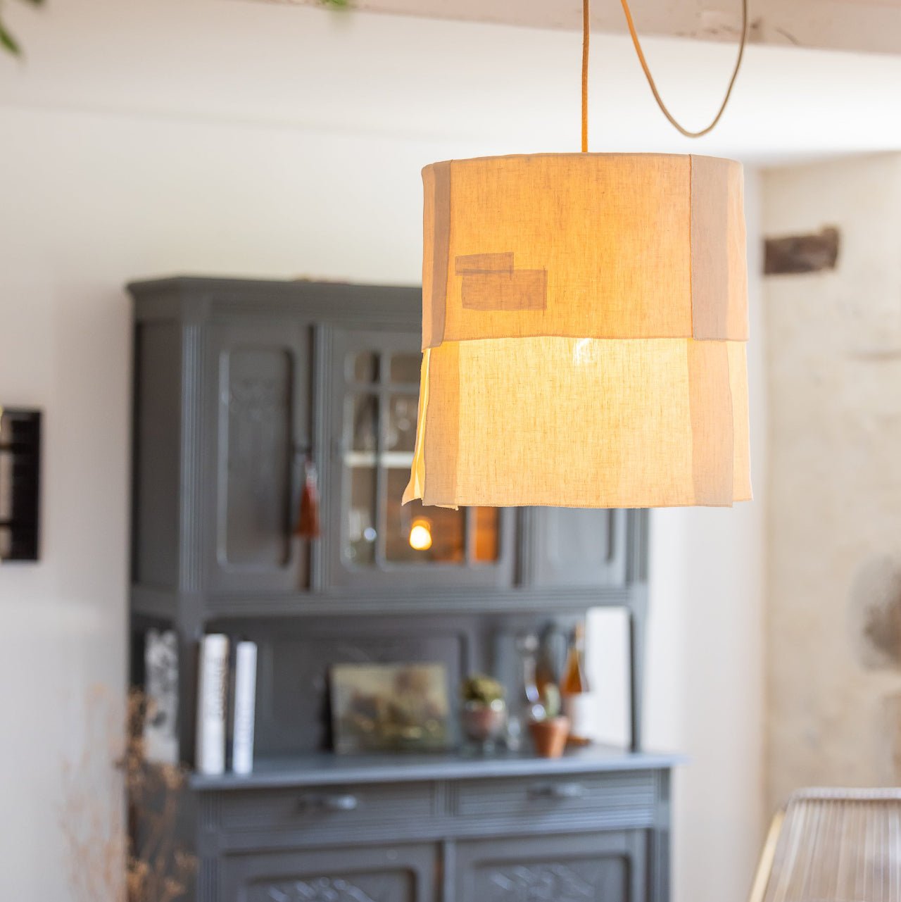 Suspension Ø36cm APLASME – Lin naturel et chanvre upcyclé - STUDIO ECHO - La Maison MilanaiseSUSPAPLASMEØ36B4 pans1Sans câble