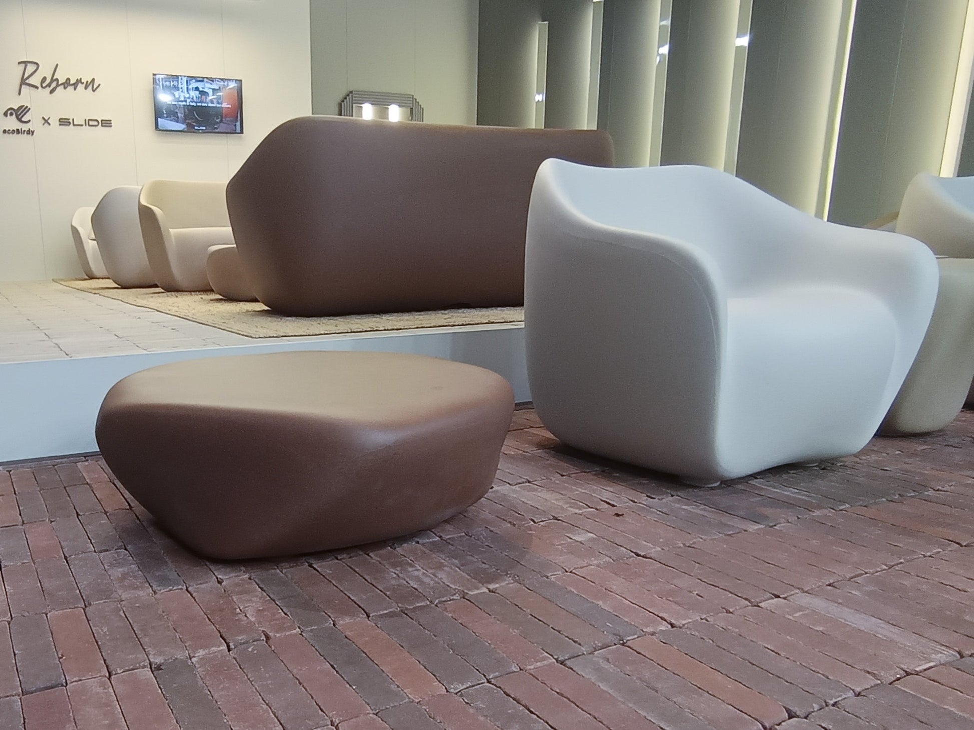 Table basse Reborn – Design recyclé et responsable - SLIDE - La Maison MilanaiseREBORNTABLE801Gris clair