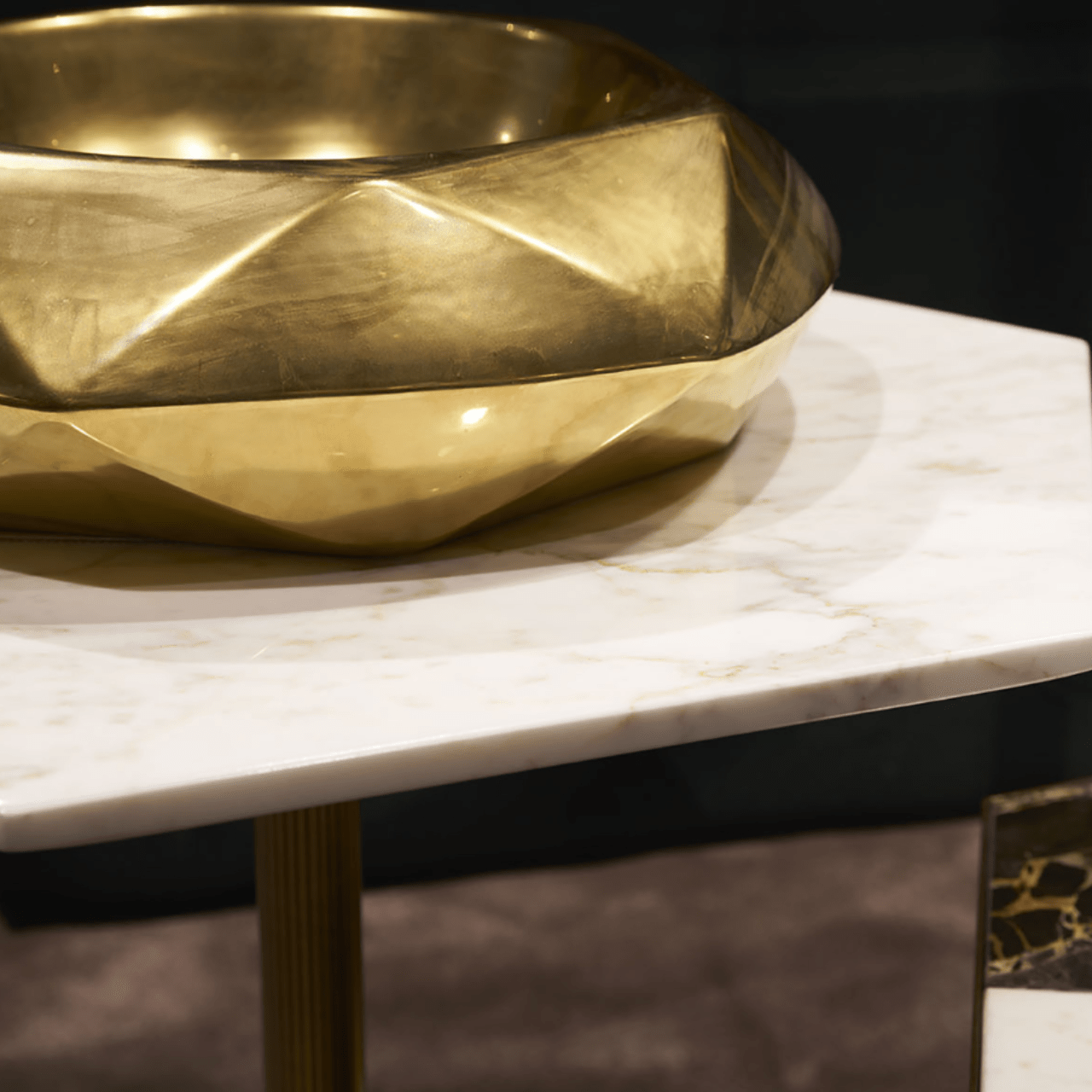 Table d'appoint hexagonale en marbre et laiton Ted - MARIONI - La Maison Milanaise02831AMTSICBlanc